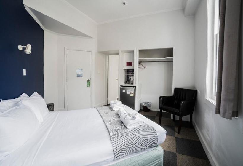 هتل Albion Of Auckland