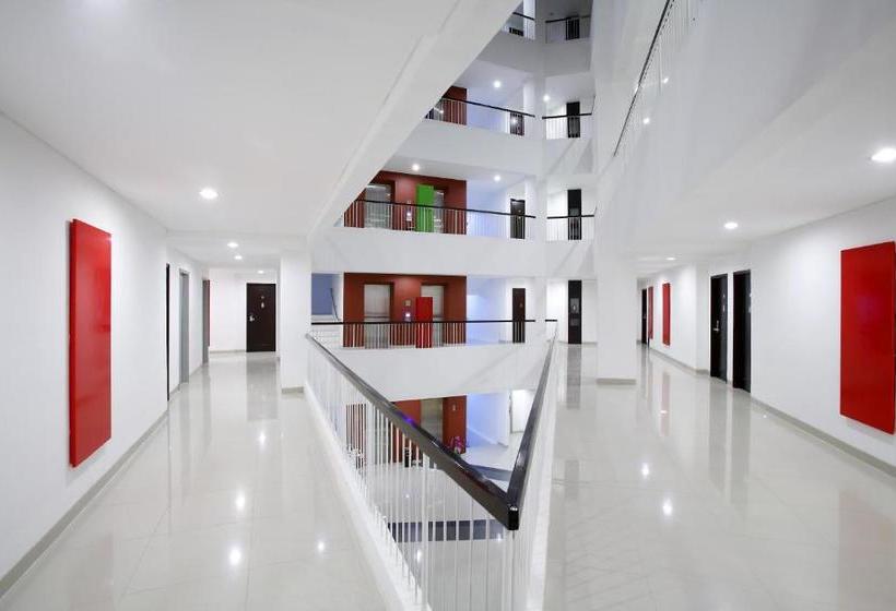 Amaris Hotel Karawang