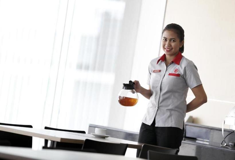 Amaris Hotel Karawang