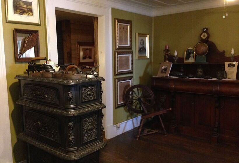 ホテル Auberge Seigneurie Des Monts