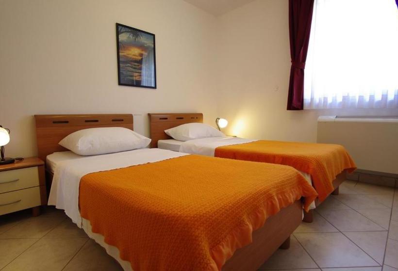 בית מלון כפרי Aurora