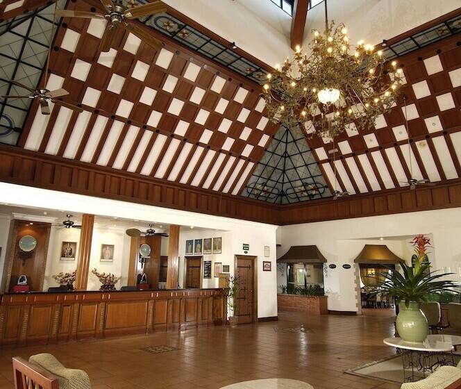 فندق Berjaya Hills Golf & Country Club