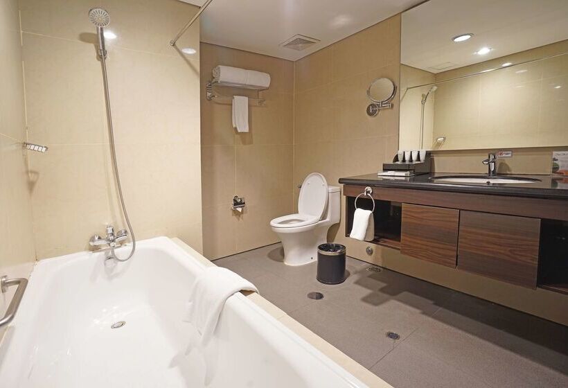 هتل Best Western Premier The Hive