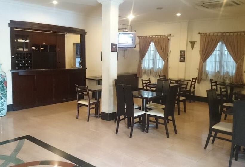 ホテル Citi International Palang Merah