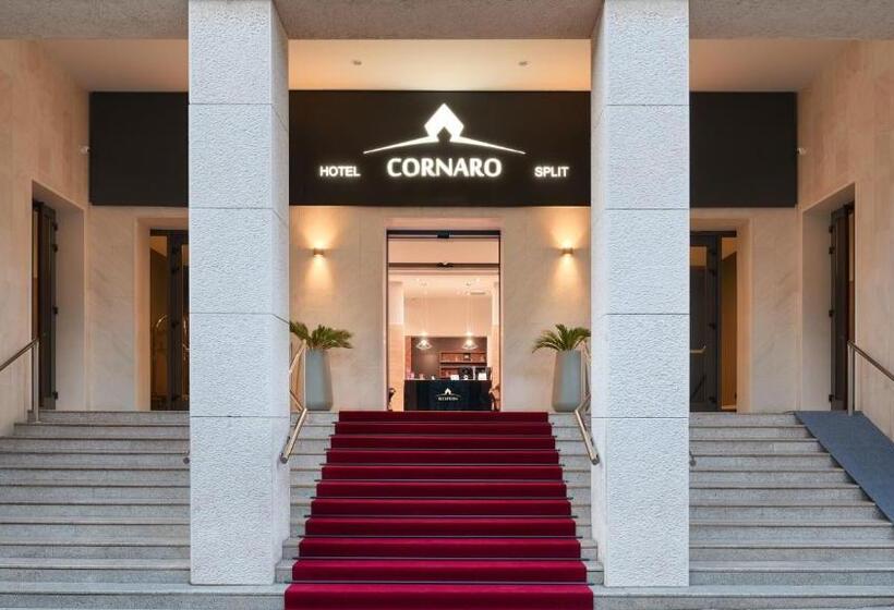 ホテル Cornaro