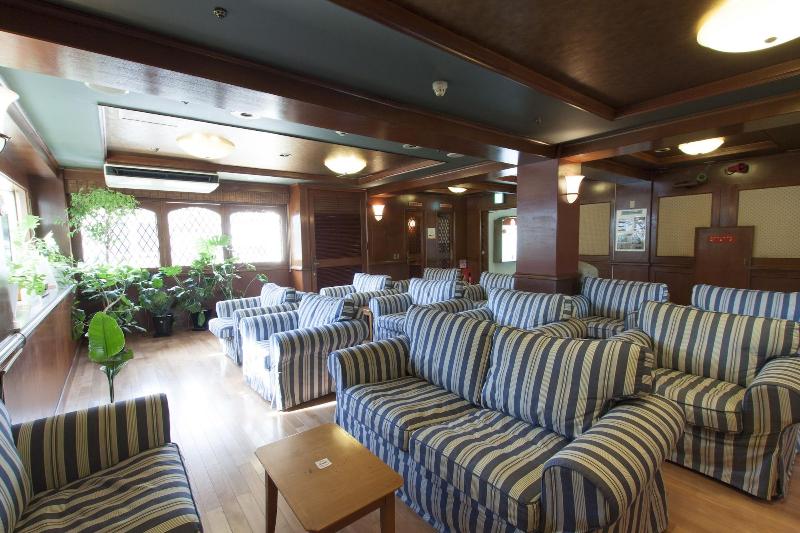 מלון כמוסות Capsule Inn Osaka