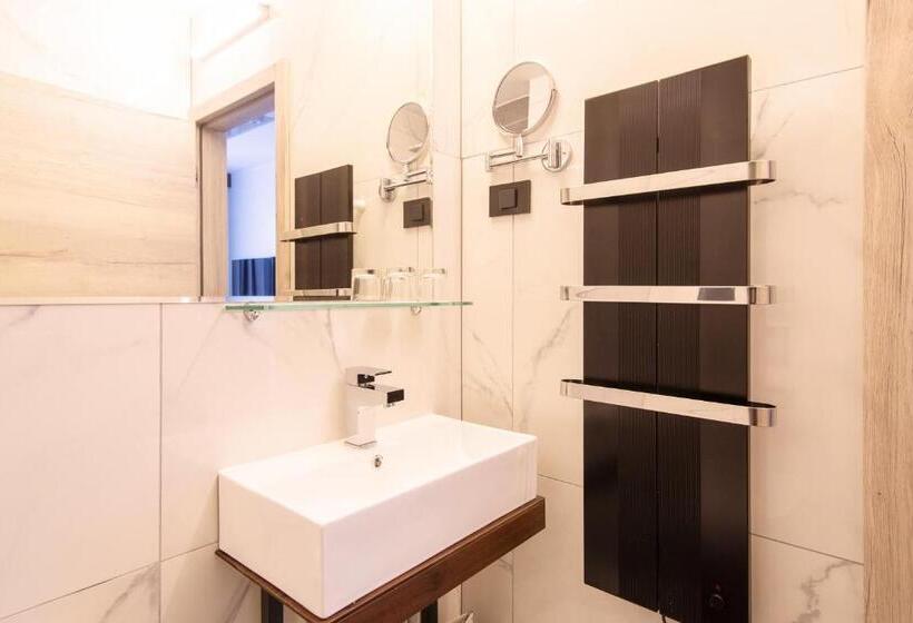 هتل Dependences  San Simon Resort