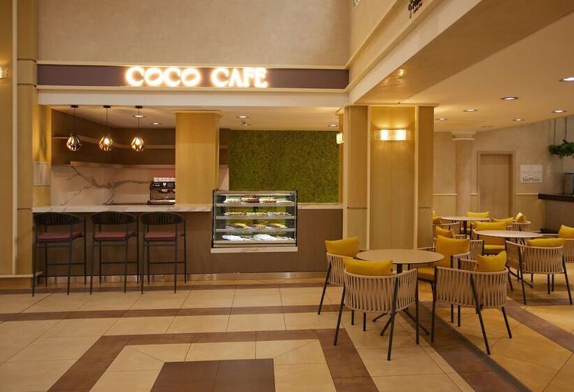 Отель Dreams Sunny Beach Resort & Spa