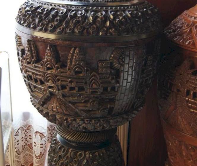 ホテル Emerald City