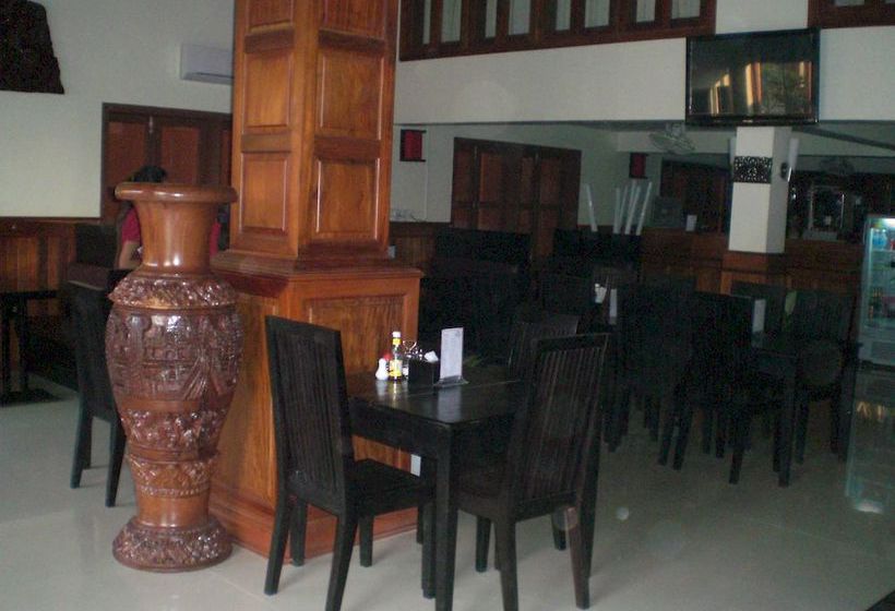 ホテル Emerald City