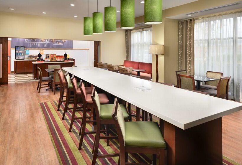 فندق Hampton Inn Kimball