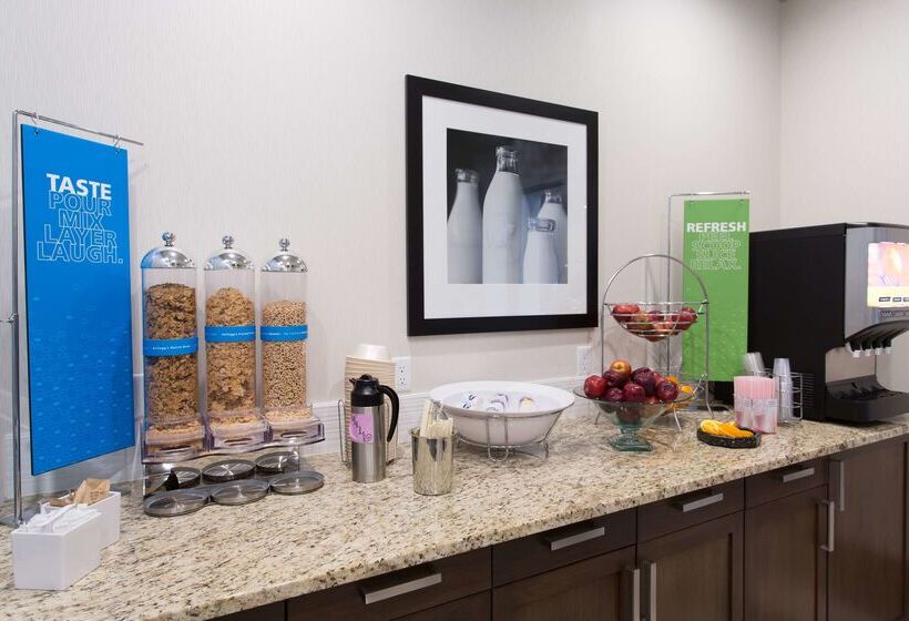 فندق Hampton Inn By Hilton Lloydminster