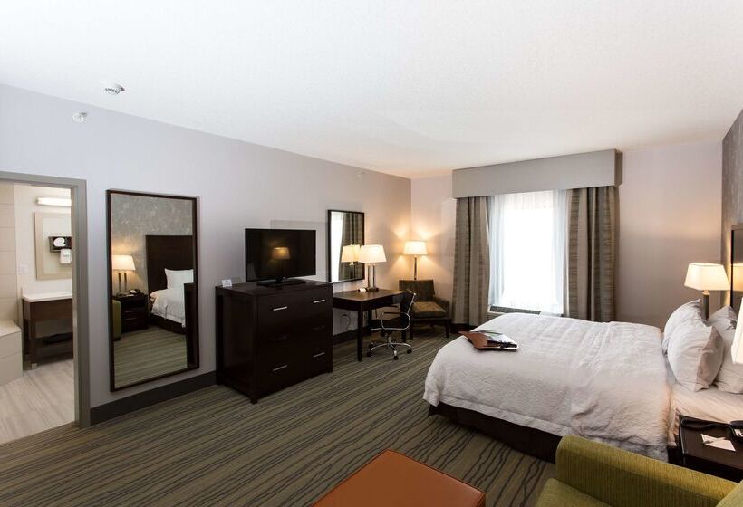 فندق Hampton Inn By Hilton Lloydminster