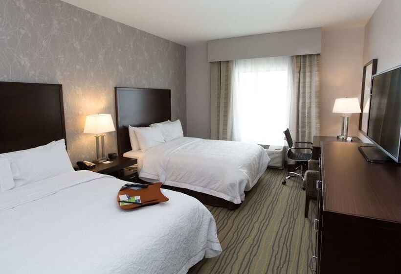 فندق Hampton Inn By Hilton Lloydminster