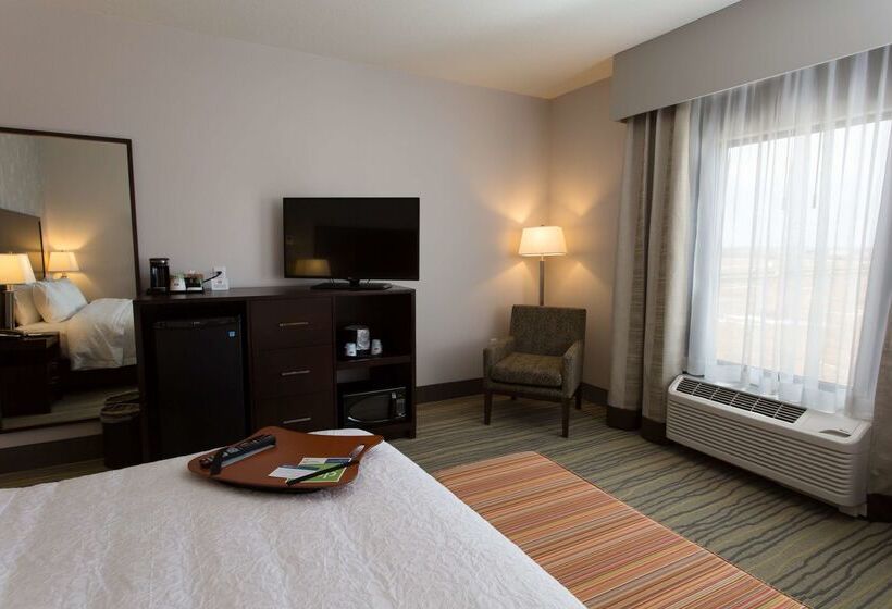 فندق Hampton Inn By Hilton Lloydminster
