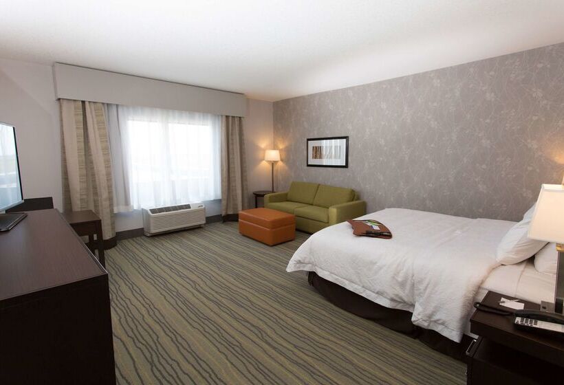 فندق Hampton Inn By Hilton Lloydminster