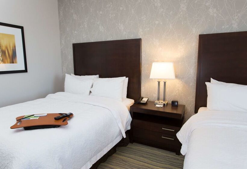 فندق Hampton Inn By Hilton Lloydminster