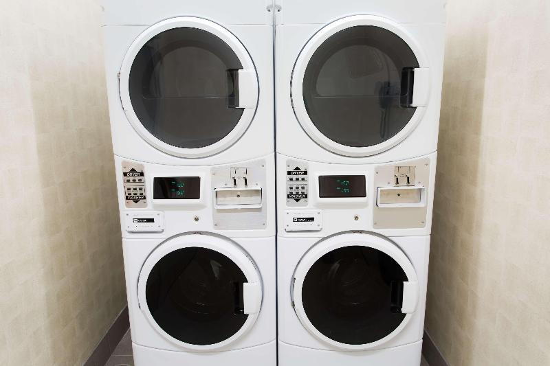 فندق Hampton Inn By Hilton Lloydminster