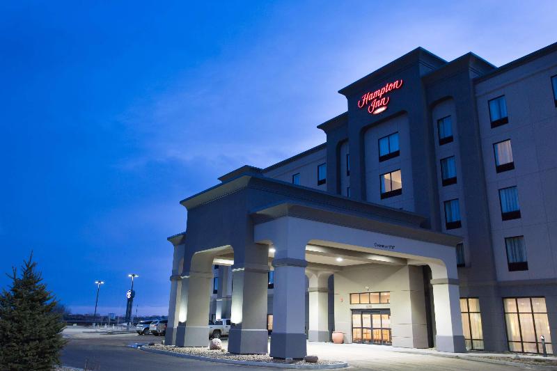 فندق Hampton Inn By Hilton Lloydminster