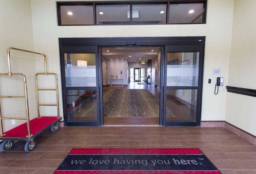 فندق Hampton Inn By Hilton Lloydminster