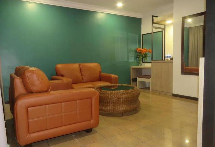 בית מלון כפרי Heritage