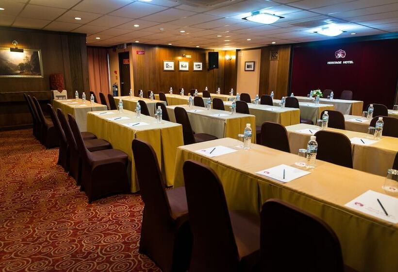 בית מלון כפרי Heritage