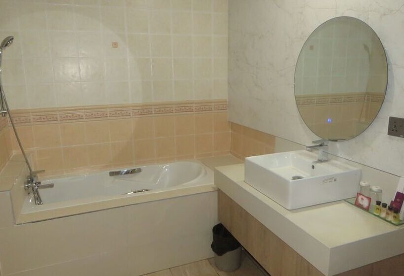 בית מלון כפרי Heritage