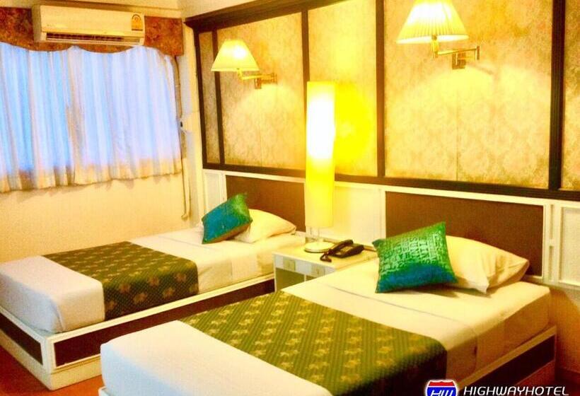 فندق Highway