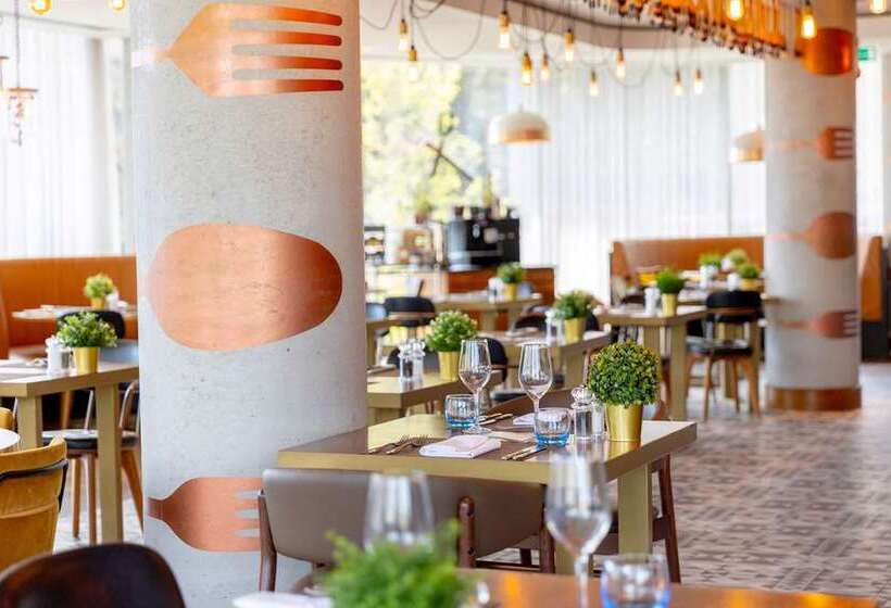 בית מלון כפרי Hilton Bournemouth