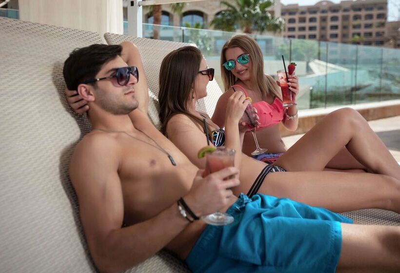 هتل Hilton Dead Sea Resort & Spa