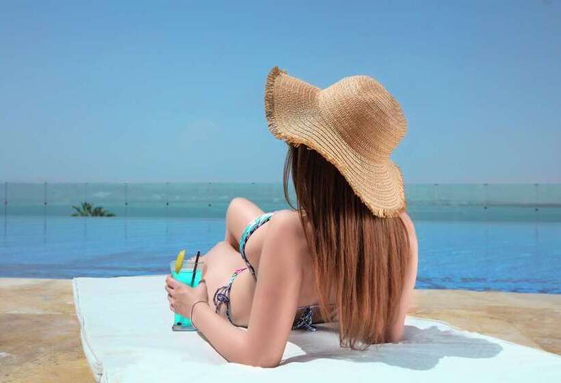 هتل Hilton Dead Sea Resort & Spa