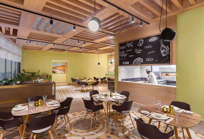 هتل Hilton Dead Sea Resort & Spa