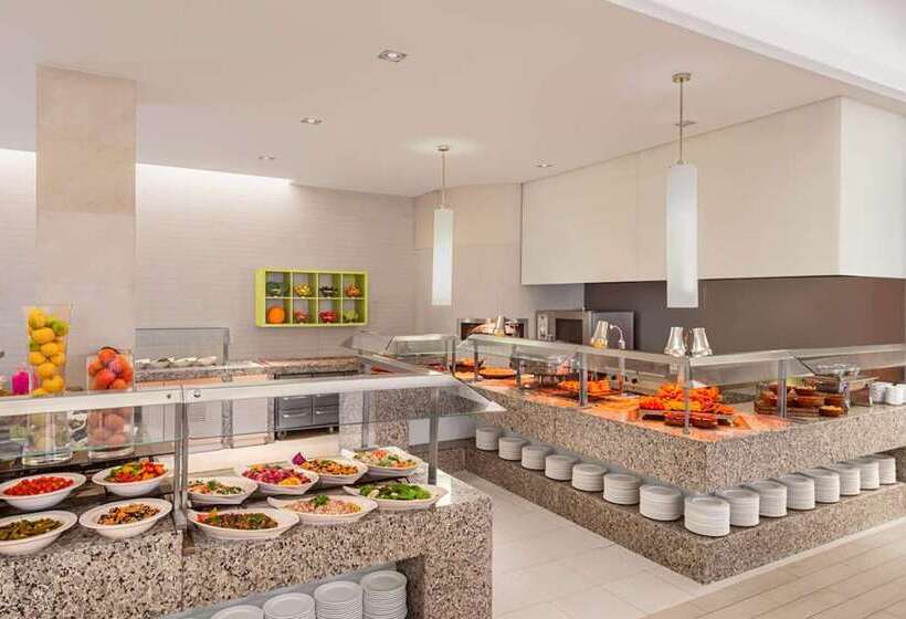 هتل Hilton Dead Sea Resort & Spa