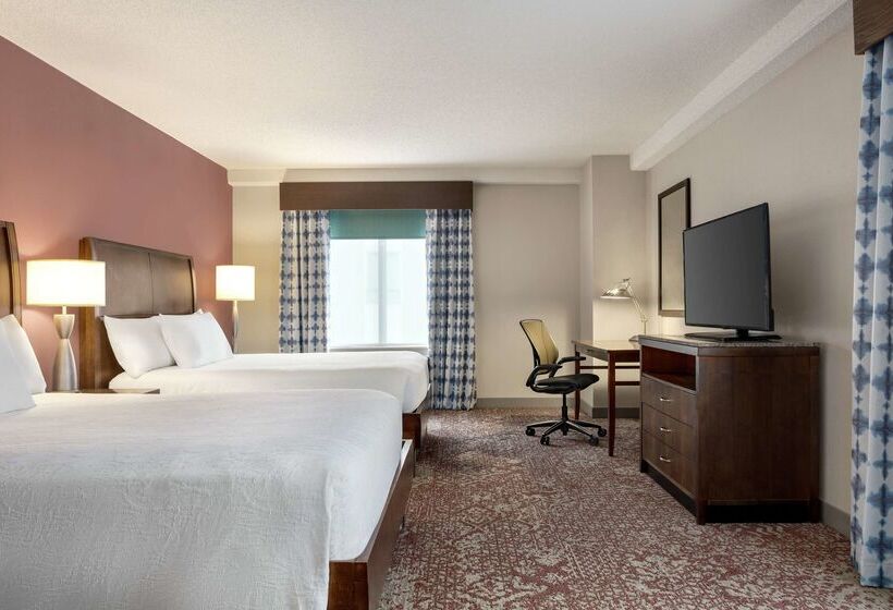 هتل Hilton Garden Inn Louisville Downtown