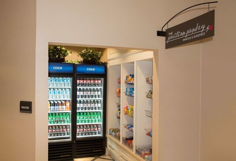 هتل Hilton Garden Inn Louisville Downtown