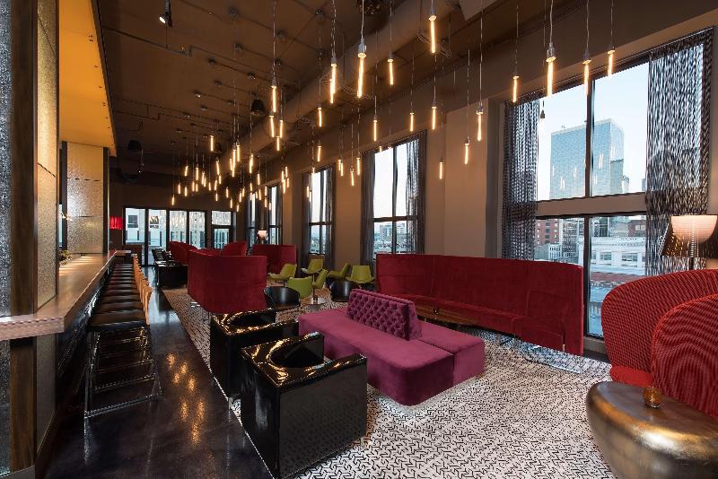 هتل Hilton Garden Inn Louisville Downtown