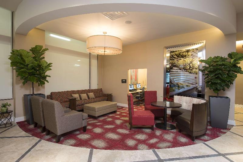 هتل Hilton Garden Inn Louisville Downtown