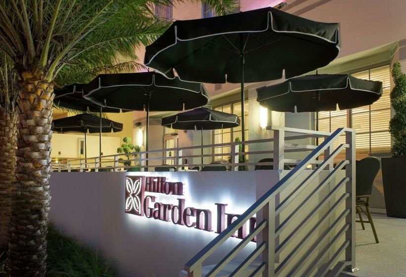 בית מלון כפרי Hilton Garden Inn Miami South Beach