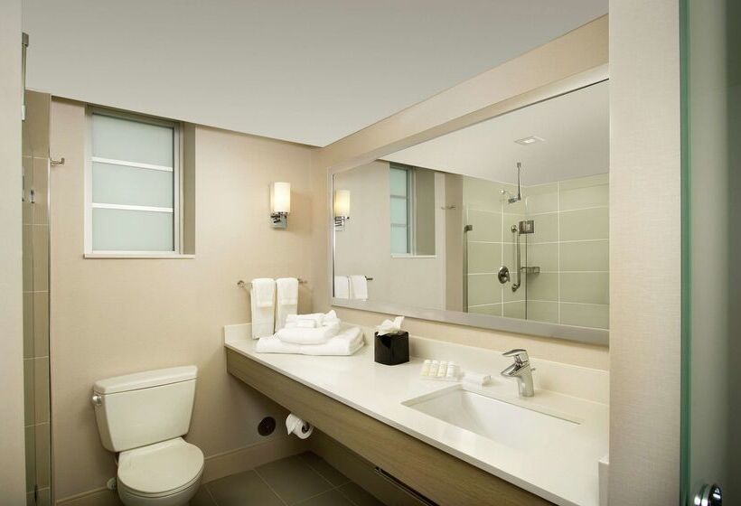 فندق Hilton Garden Inn Miami South Beach