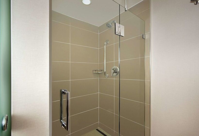 فندق Hilton Garden Inn Miami South Beach