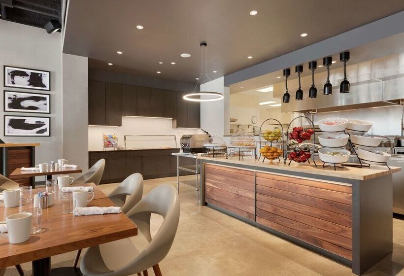 هتل Hilton Garden Inn Rochester/university & Medical Center