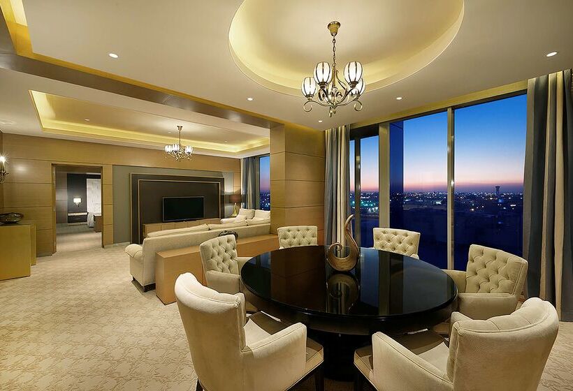 Otel Hilton Garden Inn Tabuk