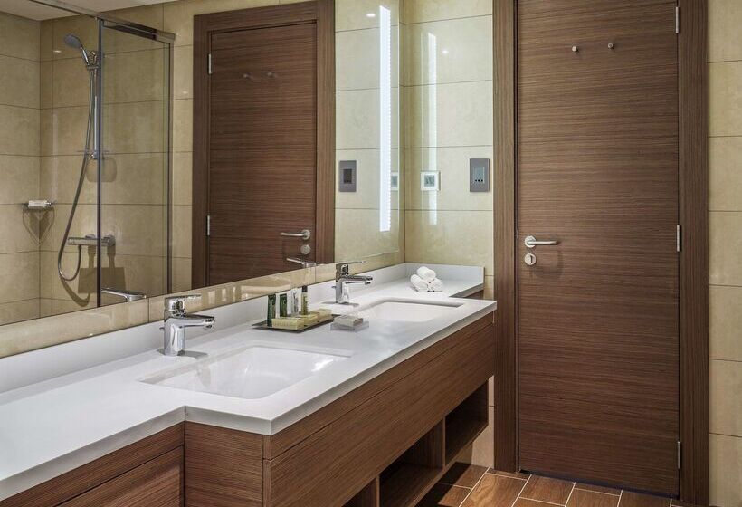 Otel Hilton Garden Inn Tabuk