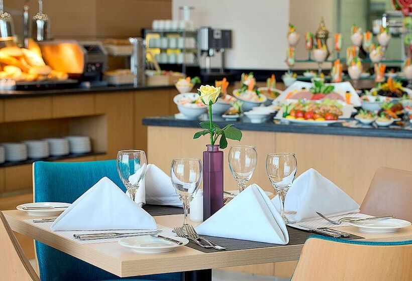 Otel Hilton Garden Inn Tabuk