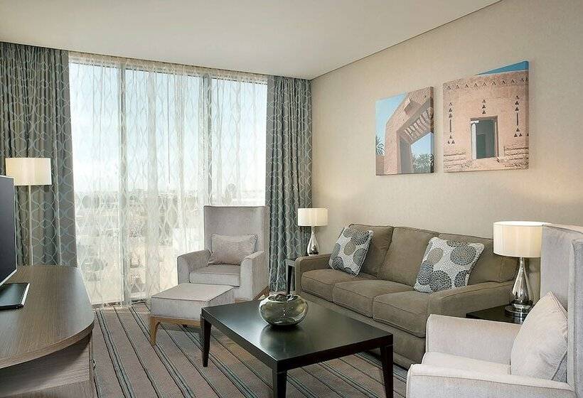 Otel Hilton Garden Inn Tabuk