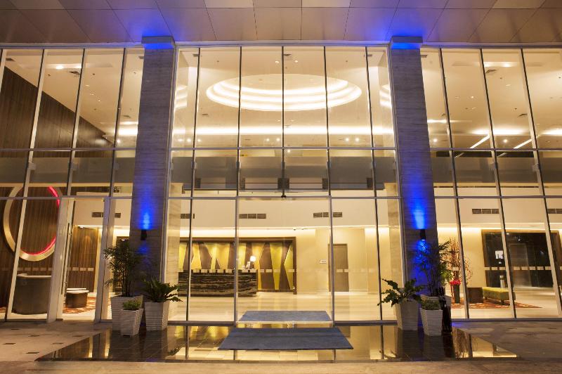 בית מלון כפרי Holiday Inn Express Surabaya Centerpoint, An Ihg