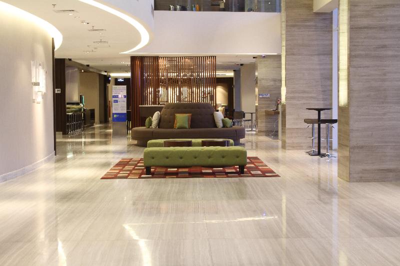 בית מלון כפרי Holiday Inn Express Surabaya Centerpoint, An Ihg