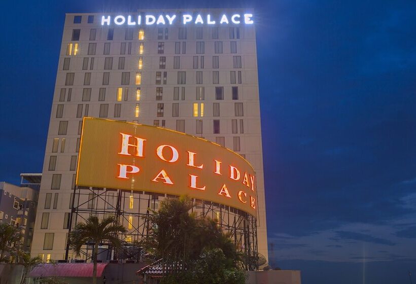 호텔 Holiday Palace