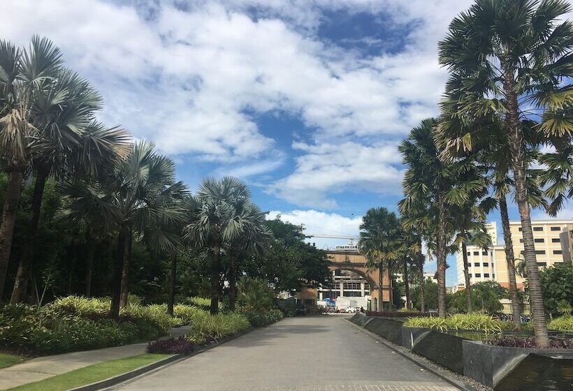 Отель Holiday Palace