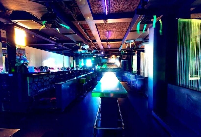 בית מלון כפרי Horison Sagita Balikpapan